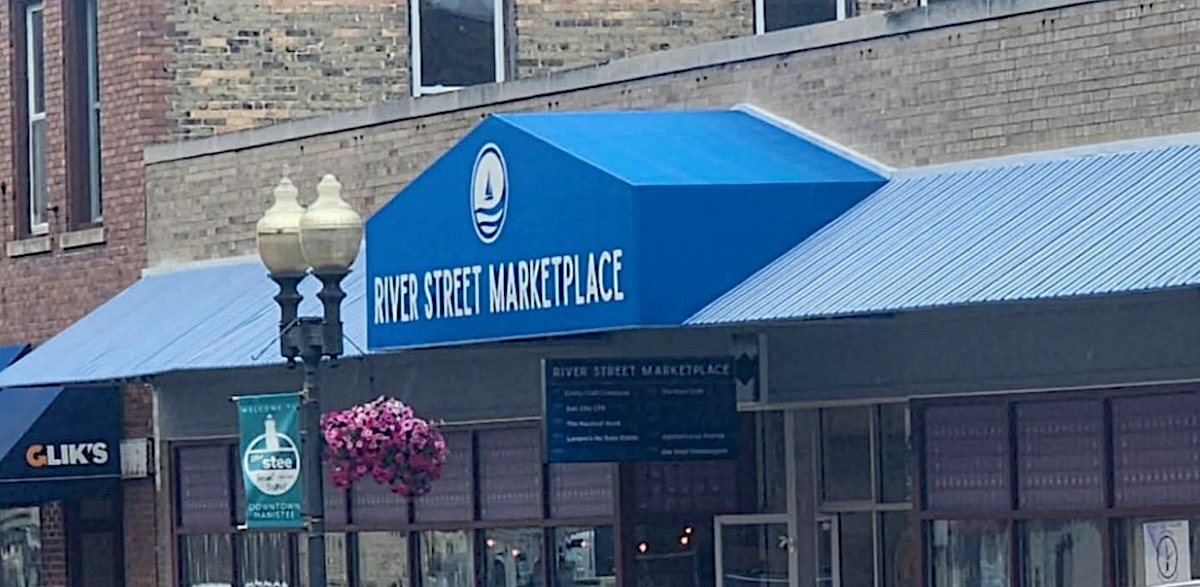 Shopping at River Street Marketplace